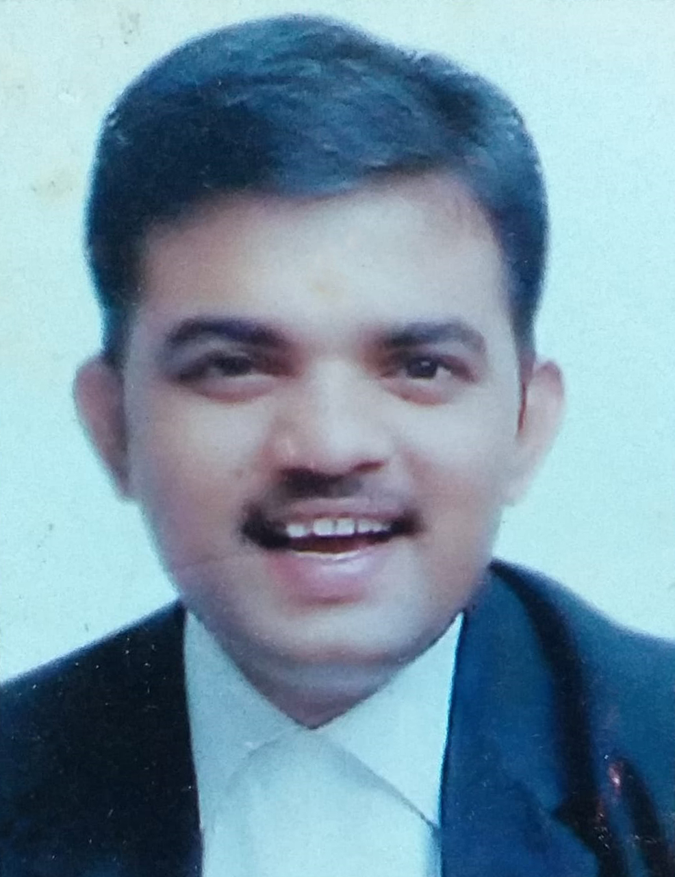 Advocate Manoj R Dubey  Lawyer