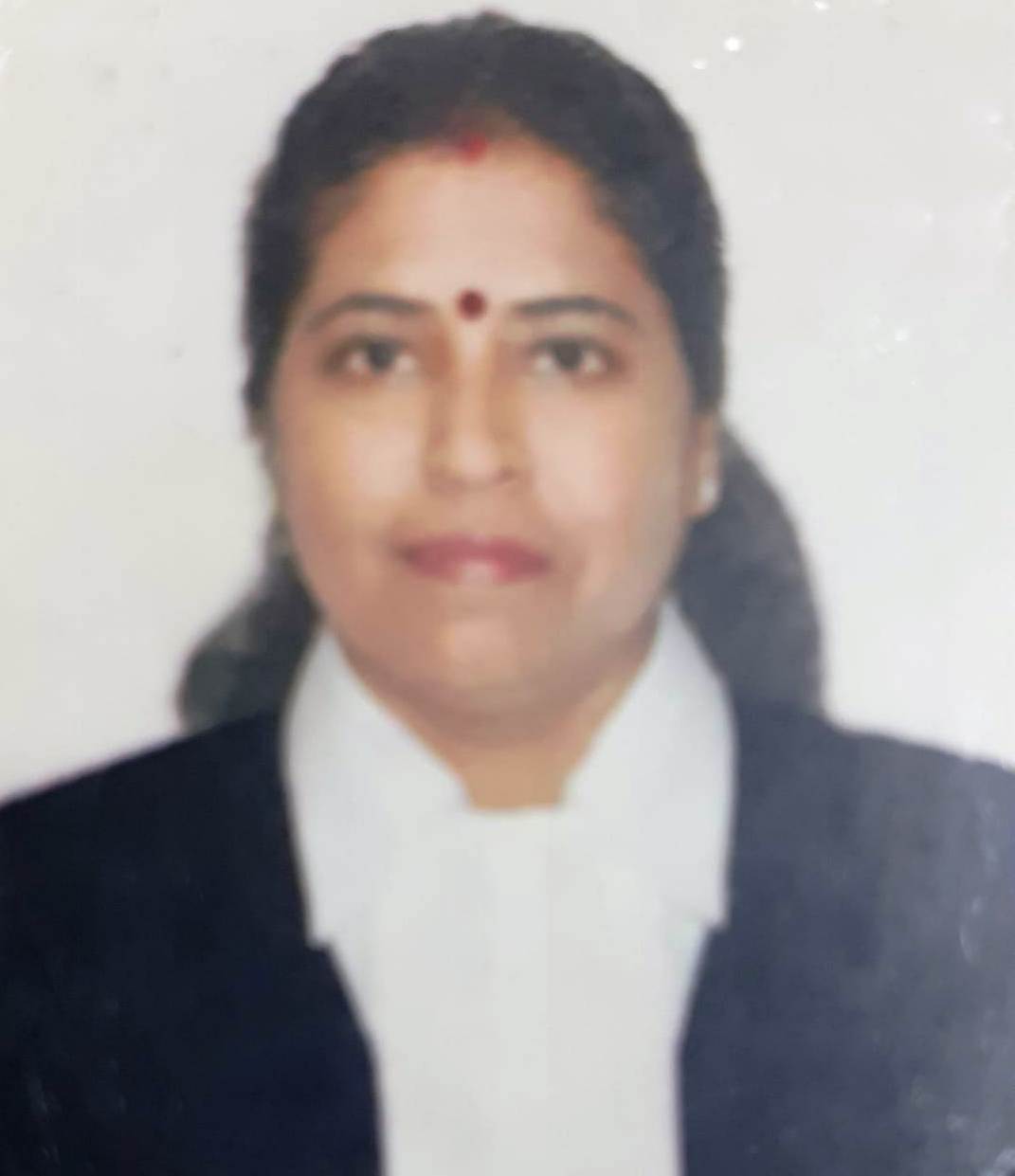 Advocate Sandhya Sumedh Wadgaonkar  Lawyer